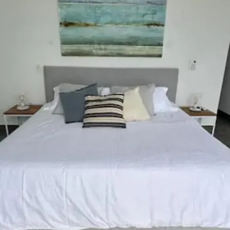Apartamento Penthouse Luxury Con Vista Al Mar, Piscina Y Capacidad 12 Personas