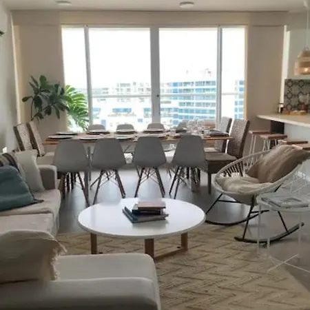 Apartamento Penthouse Luxury Con Vista Al Mar, Piscina Y Capacidad 12 Personas *