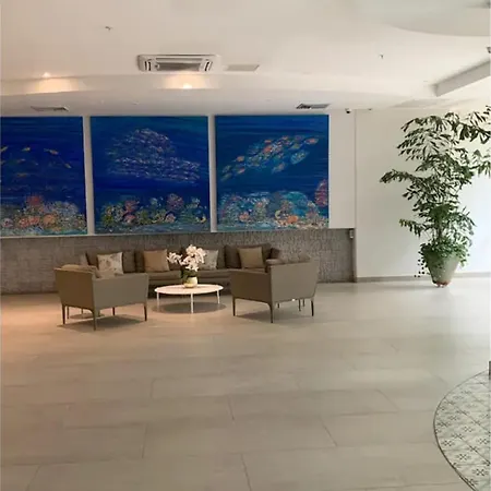 Apartamento Penthouse Luxury Con Vista Al Mar, Piscina Y Capacidad 12 Personas