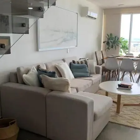Apartamento Penthouse Luxury Con Vista Al Mar, Piscina Y Capacidad 12 Personas *