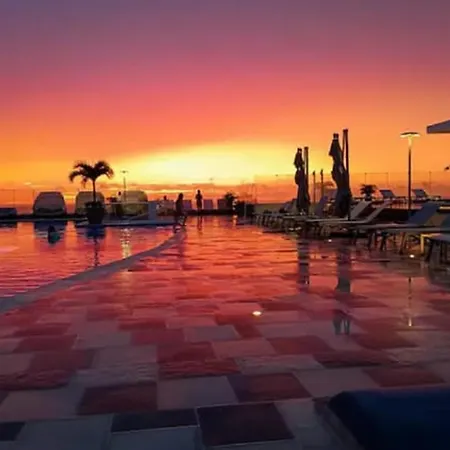 Penthouse Luxury Con Vista Al Mar, Piscina Y Capacidad 12 Personas